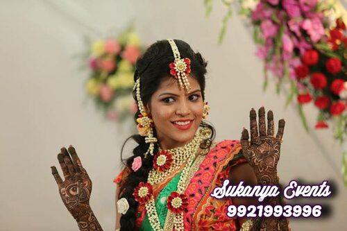 Floral Jewellery For mehndi