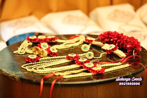 Flower Jewellery For Mehndi